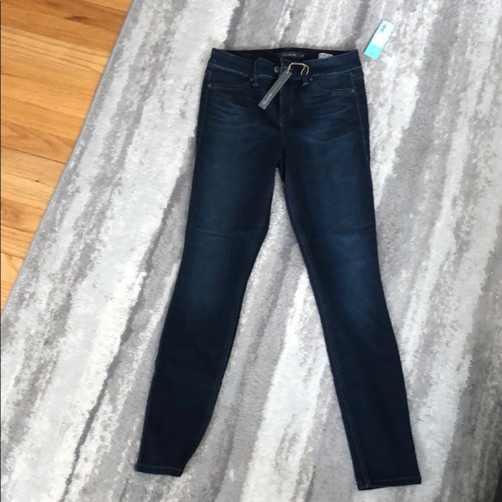 Mid rise ultra skinny Jean